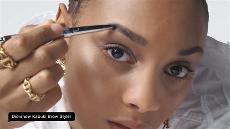 dior diorshow kabuki brow styler.